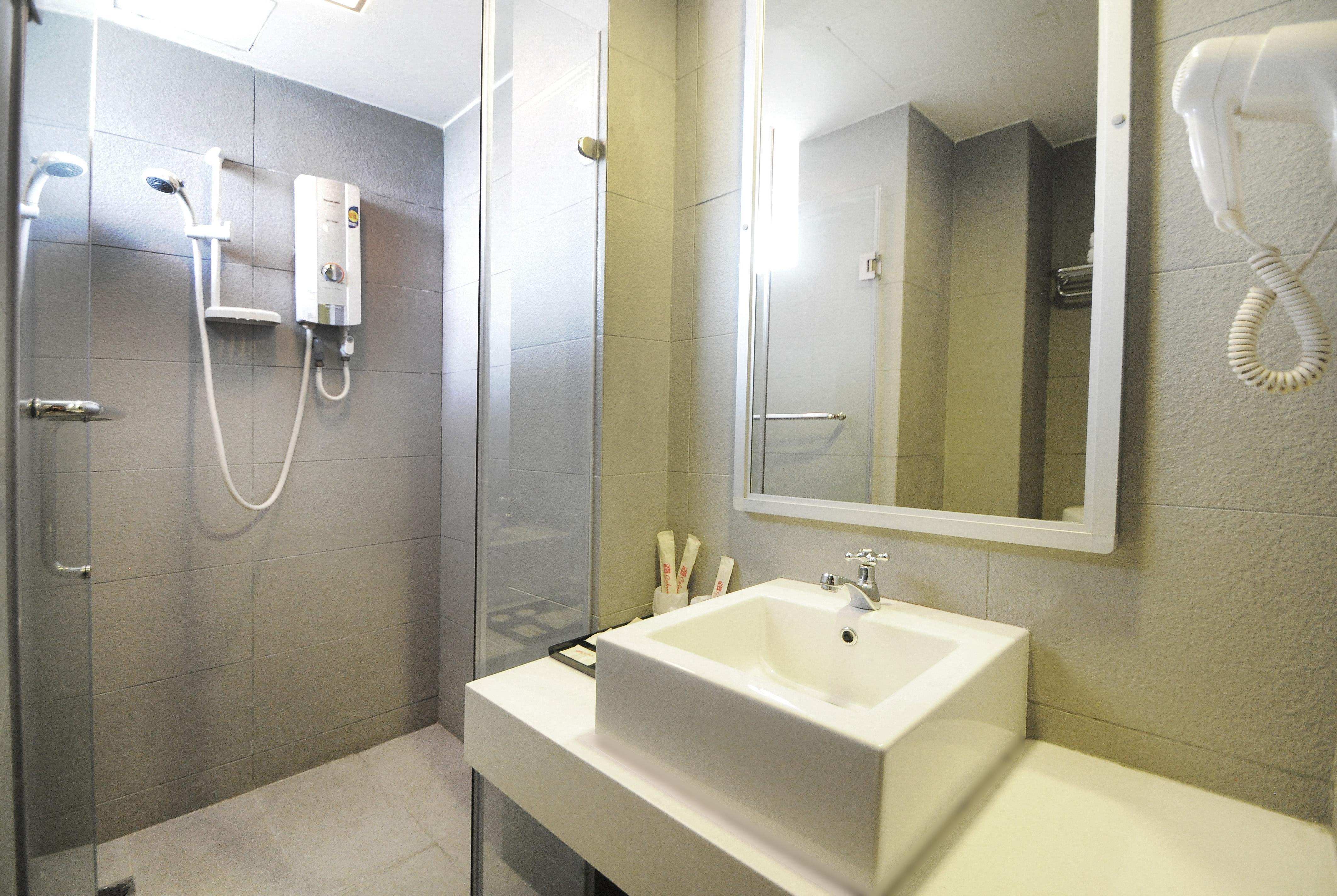 Celyn City Hotel Кота-Кинабалу Экстерьер фото