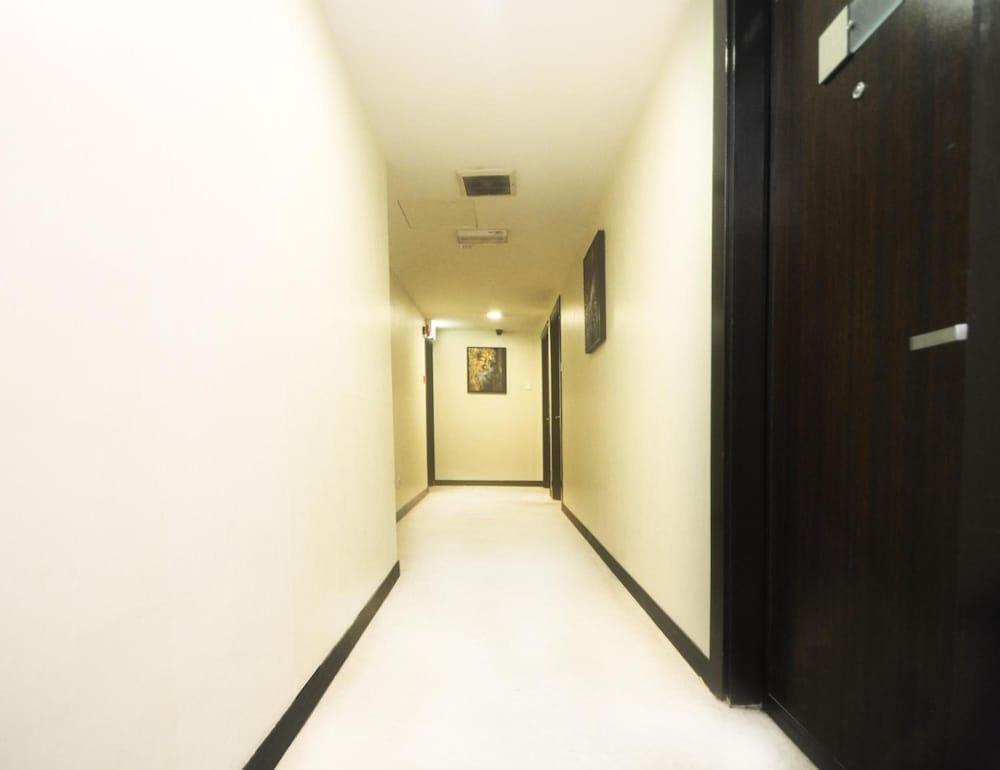 Celyn City Hotel Кота-Кинабалу Экстерьер фото
