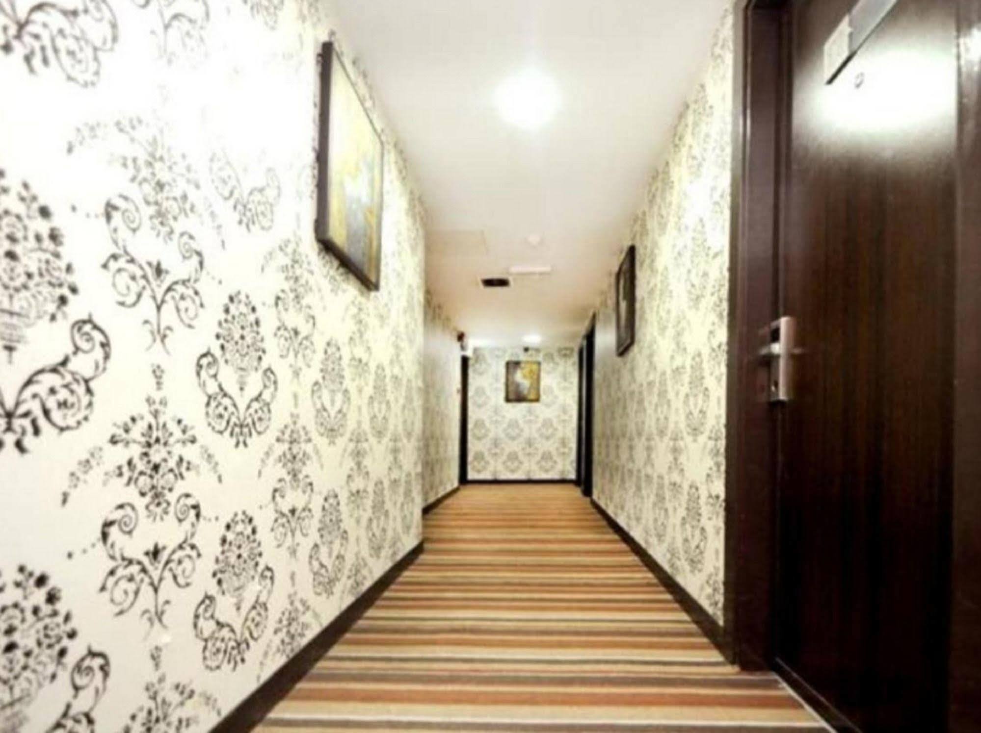 Celyn City Hotel Кота-Кинабалу Экстерьер фото